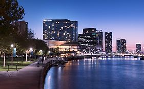 Hilton Melbourne South Wharf